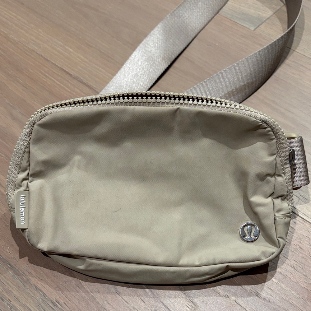 lululemon athletica Beige Belt Bag